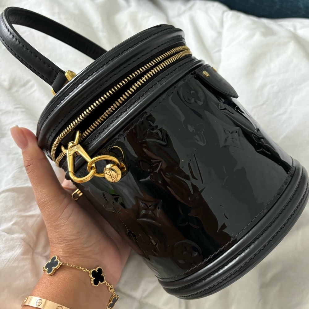 Louis Vuitton Patent leather Cross Body!